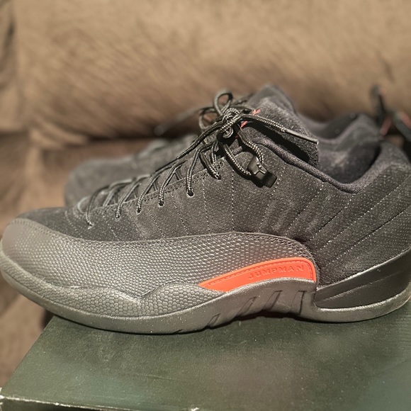 Throwback - Picture 3 of 4